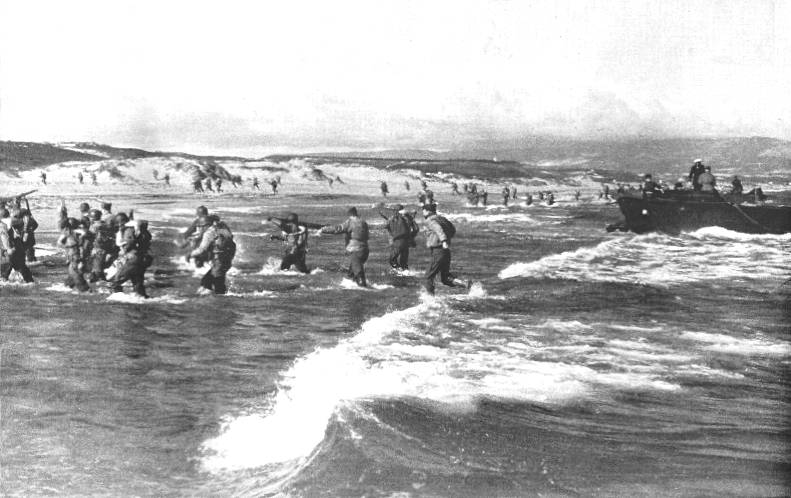 les amricains debarquent  Arzew 1942