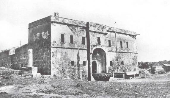 Le fort Bordj-el-Kifan  Fort de l' Eau