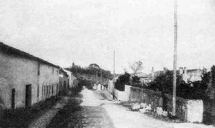Dly-Ibrahim rue des coles  